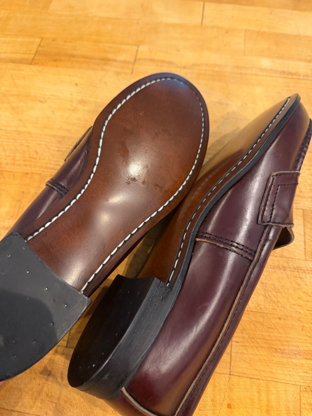 Eastland womens 9 narrow (fits like sz 8!) Penny Loafers in Burgundy. - Picture 4 of 5